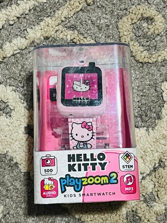 NIB❤️Hello kitty playzoom2 Smartwatch